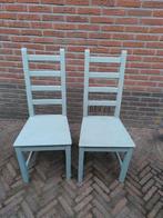 Gratis 2 grenen ikea stoelen, Ophalen