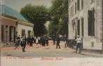 Baarn ca. 1900 Brinkstraat veel mensen handingekleurd, Verzamelen, Ansichtkaarten | Nederland, Verzenden, Voor 1920, Ongelopen