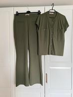 Studio anneloes set L flair bonded broek & blouse shirt army, Kleding | Dames, Broeken en Pantalons, Ophalen of Verzenden, Zo goed als nieuw