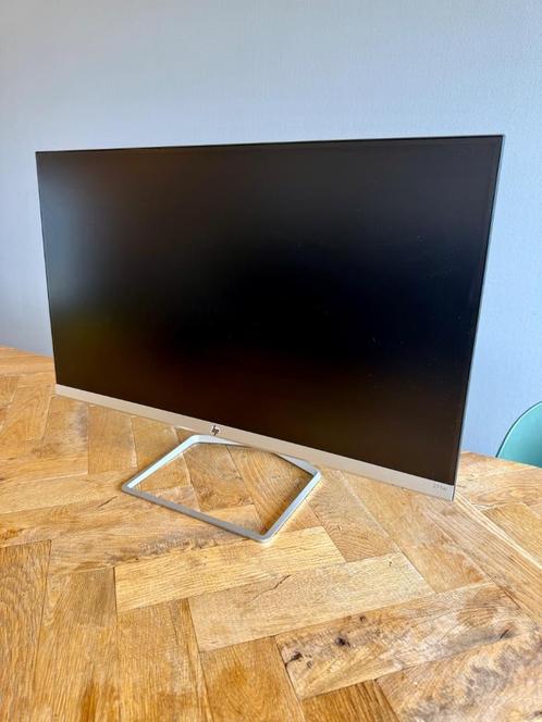 LG lcd computerscherm disply 27inch 27fw en 27er- Z.G.A.N., Computers en Software, Monitoren, Zo goed als nieuw, HDMI, Kantelbaar