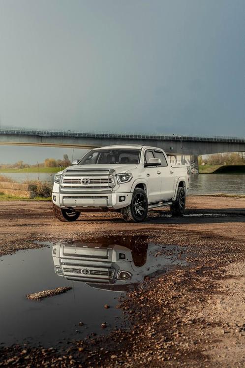 Toyota Tundra 5.7L V8 4x4 Crew cab 2014 - led koplampen, Auto's, Bestelauto's, Particulier, 4x4, ABS, Achteruitrijcamera, Airbags