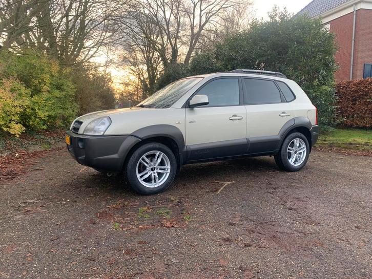 Hyundai Tucson 2.7 V6 4WD 2006 NAP Airco Trekhaak 1 jr APK, Auto's, Hyundai, Bedrijf, Te koop, Tucson, 4x4, ABS, Airbags, Airconditioning