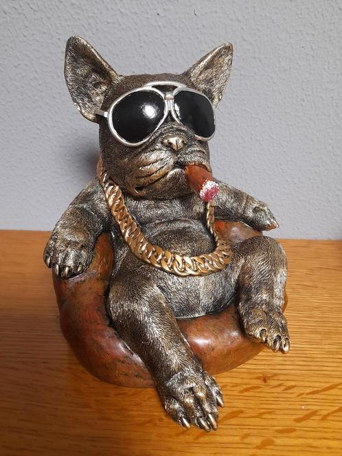 Zonende bulldog, Verzamelen, Beelden en Beeldjes, Zo goed als nieuw, Dier, Ophalen of Verzenden