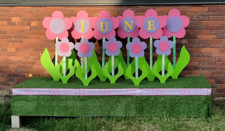 Geboortebord tuin met onderstel, Kinderen en Baby's, Overige Kinderen en Baby's, Zo goed als nieuw, Ophalen