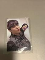 Signed photocard ateez, Verzenden, Zo goed als nieuw, Foto of Kaart