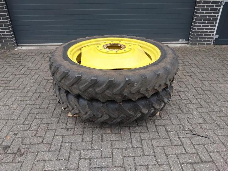 Cultuurwielen 12.4 R46 Grote ZF steek, Zakelijke goederen, Agrarisch | Onderdelen | Banden, Velgen en Assen