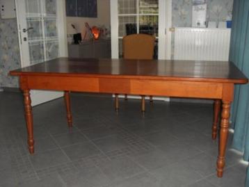 ANTIEKE KERSEN TAFEL beschikbaar voor biedingen