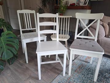 Witte stoelen 4x beschikbaar voor biedingen