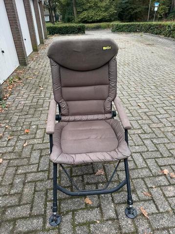 Zgan karperstoel xl beschikbaar voor biedingen