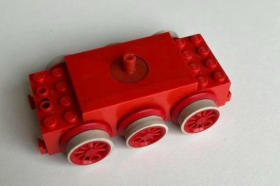 Lego 12 volt rode treinmotor bb0012vb, Kinderen en Baby's, Speelgoed | Duplo en Lego, Zo goed als nieuw, Lego, Complete set, Ophalen of Verzenden