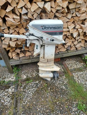 15 pk Johnson kortstaart beschikbaar voor biedingen