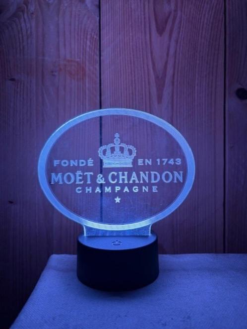 Moet chandon lamp, Verzamelen, Merken en Reclamevoorwerpen, Gebruikt, Lichtbak of (neon) lamp, Ophalen of Verzenden