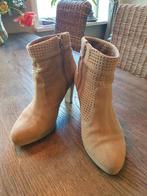 Volledig leer/suède zomerlaarsje beige maat 37, Ophalen of Verzenden, Zo goed als nieuw, Beige