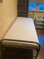 1 persoons bed met matras, Ophalen, 90 cm, Eenpersoons, Zo goed als nieuw