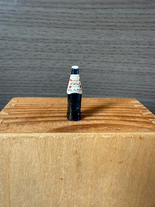 Fles - 3.1cm - kunststof, Verzamelen, Poppenhuizen en Toebehoren, Zo goed als nieuw, Poppenhuis, Ophalen of Verzenden