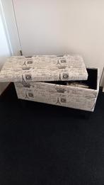 Opbergbankje., Ophalen