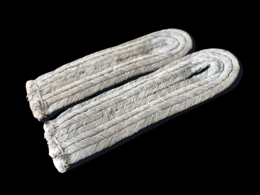 WH WW2 medical schulterklappen, Verzamelen, Militaria | Tweede Wereldoorlog, Ophalen of Verzenden, Duitsland, Embleem of Badge