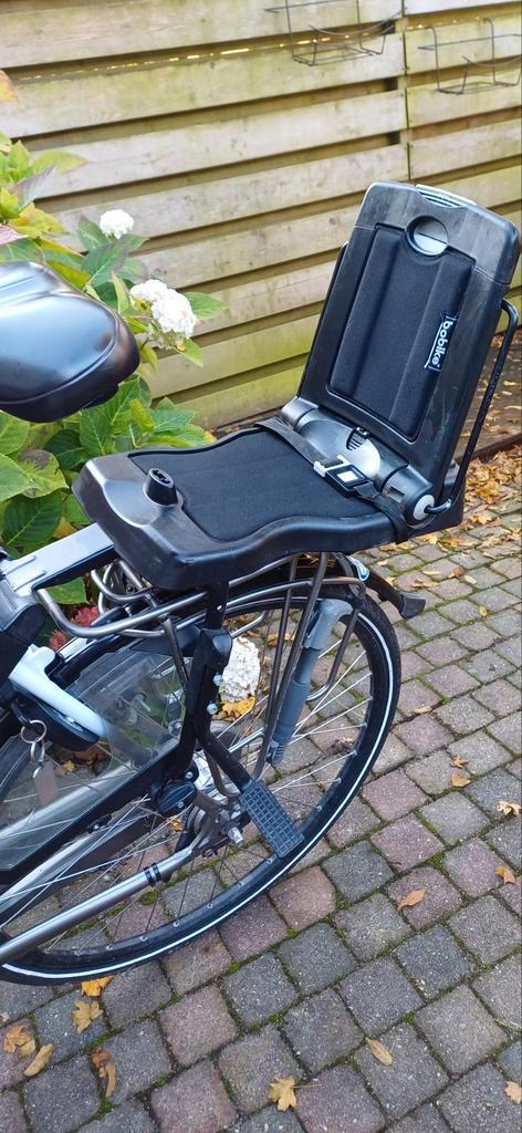 Bobike junior inklapbaar achterzitje fiets, Fietsen en Brommers, Fietsaccessoires | Fietsstoeltjes, Gebruikt, Achterzitje, 22 t/m 36 kg