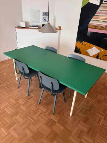Muller Van Severen HAY tafel beschikbaar voor biedingen