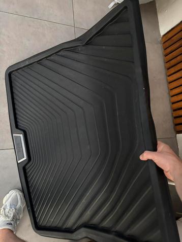 Originele kofferbakmat bmw 330 beschikbaar voor biedingen