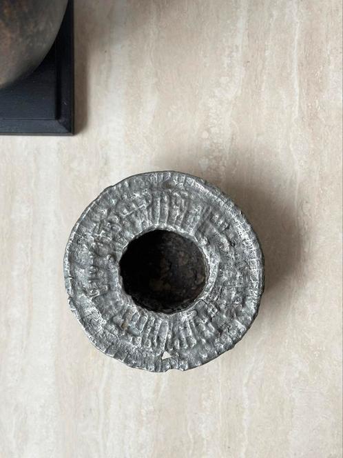 Vintage handmade etched bowl, ca 199so, Antiek en Kunst, Antiek | Keramiek en Aardewerk, Ophalen of Verzenden