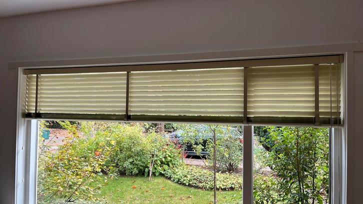 Luxaflex aluminium jaloezieën, Huis en Inrichting, Stoffering | Gordijnen en Lamellen, Zo goed als nieuw, 150 tot 200 cm, 50 tot 100 cm