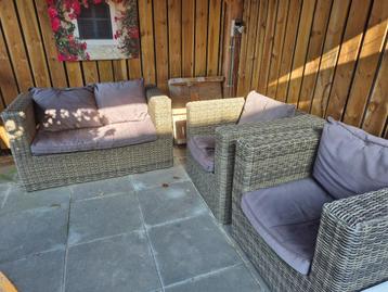 Loungeset beschikbaar voor biedingen