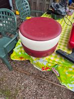 Retro ronde poef – rood/wit, Huis en Inrichting, Ophalen, Minder dan 50 cm, Rond, Minder dan 50 cm