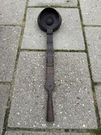Ottoman smeedijzeren koffiebraadpan, Ophalen