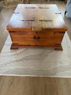 Mooie houten, oude kist, Huis en Inrichting, Tafels | Salontafels, Ophalen, Gebruikt, 50 tot 100 cm, Vierkant