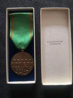 Vrijwilligersmedaille in doos, Verzamelen, Verzenden, Nederland