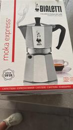 Bialetti Moka Express met geatis bonenmaler, Witgoed en Apparatuur, Koffiezetapparaten, Ophalen, Zo goed als nieuw