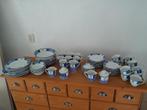 Gebruikt serviesset, Huis en Inrichting, Keuken | Servies, Ophalen, Zo goed als nieuw, Overige materialen, Compleet servies