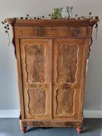 Zeer nette Linnenkast met 3 x Lade & 4 x legplanken 199,- €., Ophalen of Verzenden