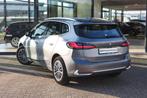 BMW 2 Serie Active Tourer 220i Luxury Line Automaat / Trekha, Gebruikt, 156 pk, Met garantie (alle), 3 cilinders