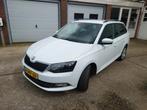 Skoda Fabia Combi 1.0 TSI, Parkeersensoren, Airco, Licht met, Auto's, Skoda, 47 €/maand, Te koop, Geïmporteerd, 5 stoelen