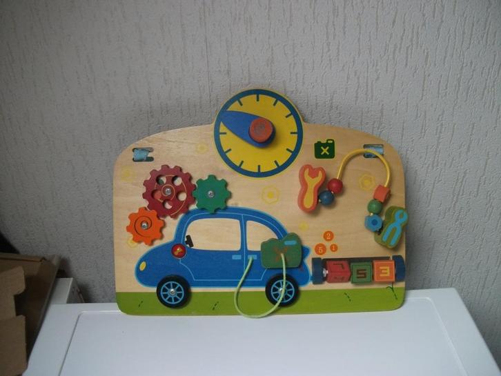 Activiteitenbord auto voor in de box, Kinderen en Baby's, Speelgoed | Houten speelgoed, Gebruikt, Ophalen of Verzenden