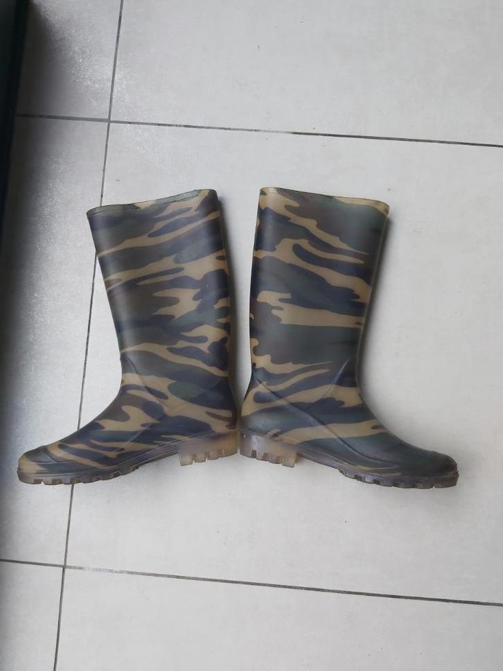 Laarzen camouflage maat 38-39, Kinderen en Baby's, Kinderkleding | Schoenen en Sokken, Gebruikt, Laarzen, Jongen of Meisje, Ophalen of Verzenden