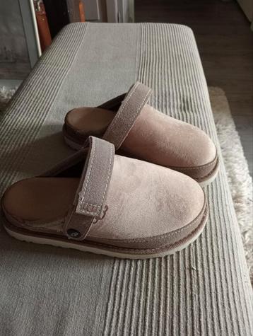 sandalen beschikbaar voor biedingen