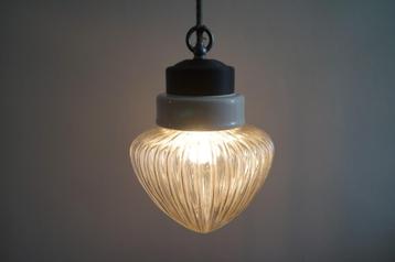 art deco hanglamp geslepen glas ribbel bol porselein chroom. beschikbaar voor biedingen