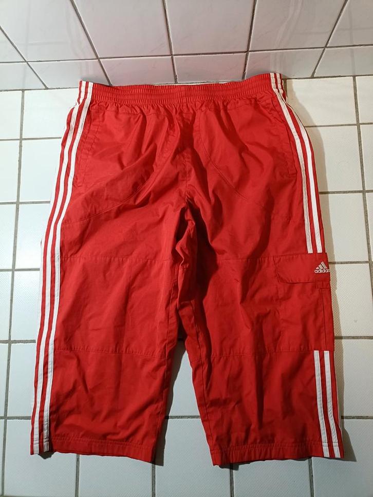 (XL) Retro Adidas Firebird Red 2003 Tracksuit Shorts, Kleding | Heren, Sportkleding, Zo goed als nieuw, Algemeen, Maat 56/58 (XL)