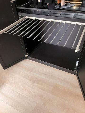 4 Komplement accessoires voor Ikea kast. beschikbaar voor biedingen