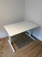 Ahrend bureau te koop, Huis en Inrichting, Ophalen, In hoogte verstelbaar, Zo goed als nieuw, Bureau