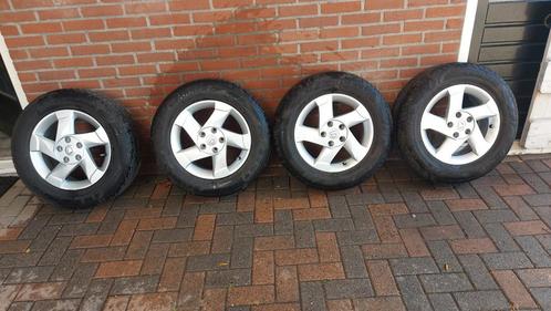Originele Dacia aluminium  sportvelgen met goede banden., Auto-onderdelen, Banden en Velgen, Zomerbanden, 16 inch, 215 mm, Gebruikt
