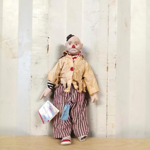 Sad Clown - The Heritage Mint LTD. Collection - Porselein, Verzamelen, Poppen, Gebruikt, Pop, Ophalen of Verzenden