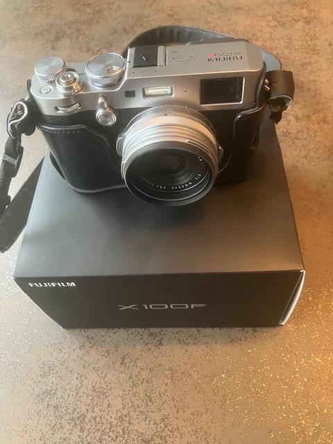 x100f in nieuwstaat te koop, Audio, Tv en Foto, Fotocamera's Digitaal, Zo goed als nieuw, Compact, Fuji, Geen optische zoom, Ophalen of Verzenden