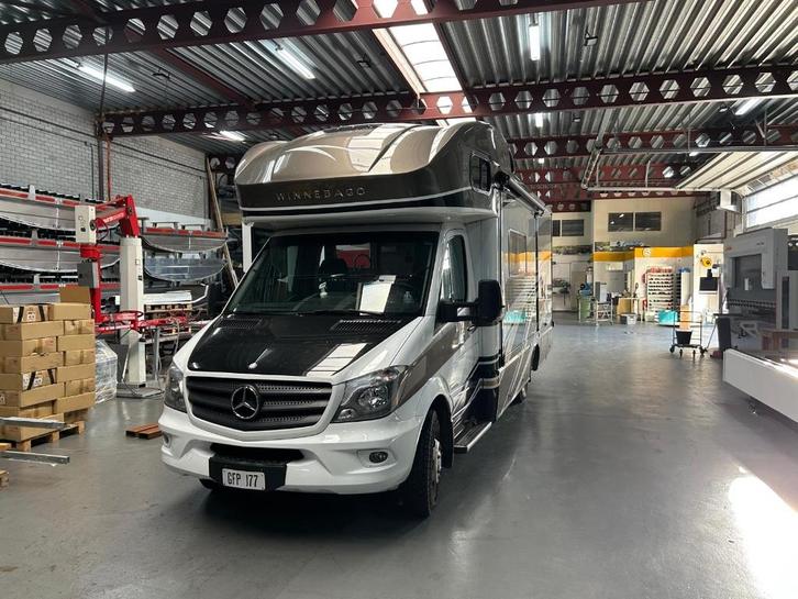 Camper (Amerikaanse camper - Winnebago), Caravans en Kamperen, Campers, Particulier, tot en met 6, Half-integraal, Overige merken