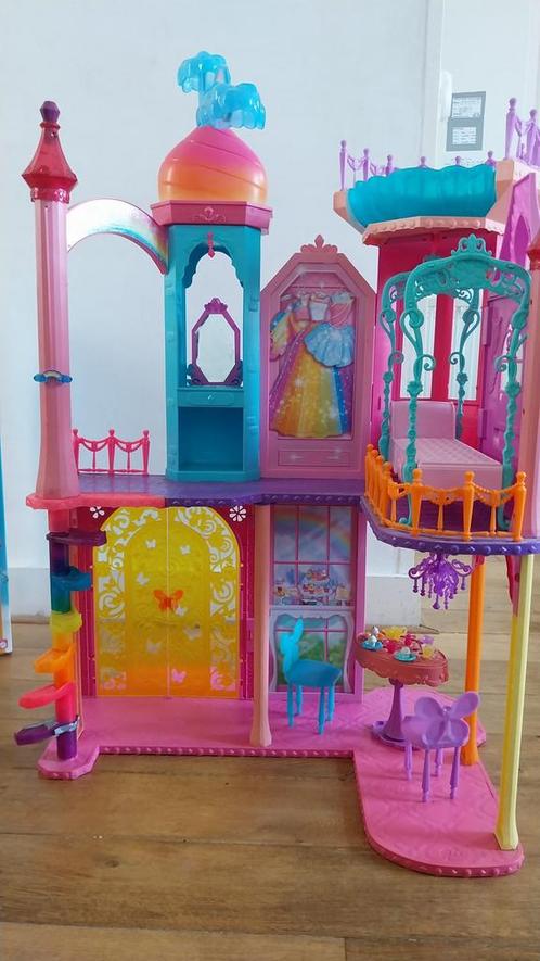 Barbie dreamtopia kasteel, Kinderen en Baby's, Speelgoed | Poppenhuizen, Gebruikt, Ophalen of Verzenden