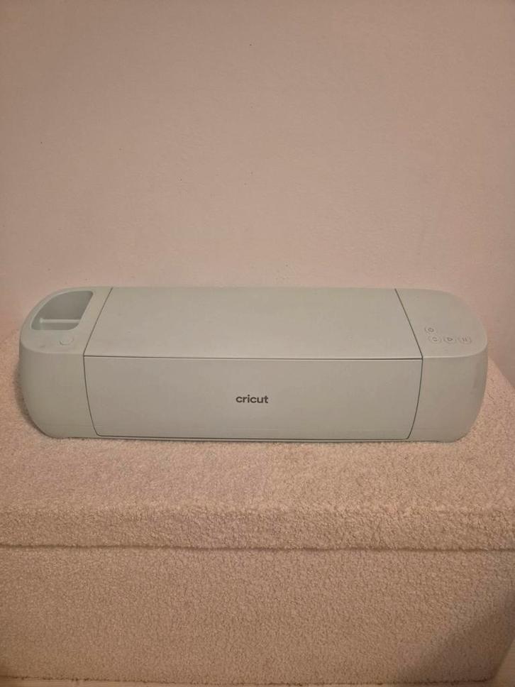 Cricut Explore 3 - Snijmachine, Hobby en Vrije tijd, Naaimachines en Toebehoren, Zo goed als nieuw, Toebehoren, Overige merken