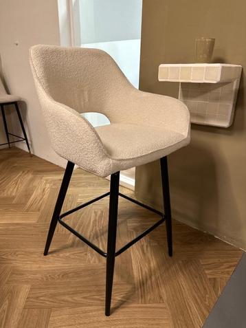 Kruk creme - creme barkruk - barkrukken 67cm zithoogte beschikbaar voor biedingen